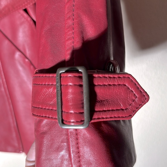 A beautiful Red Coach double breasted leather coat. - Picture 3 of 7